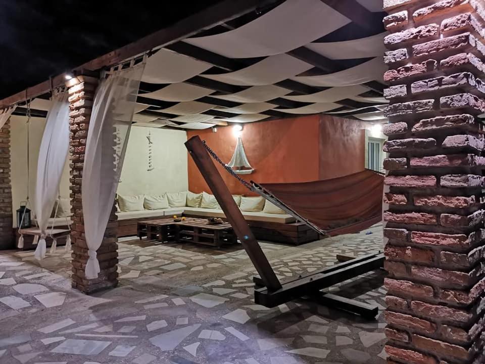 Biscoutsis Apartments & Studios Kavos Bagian luar foto