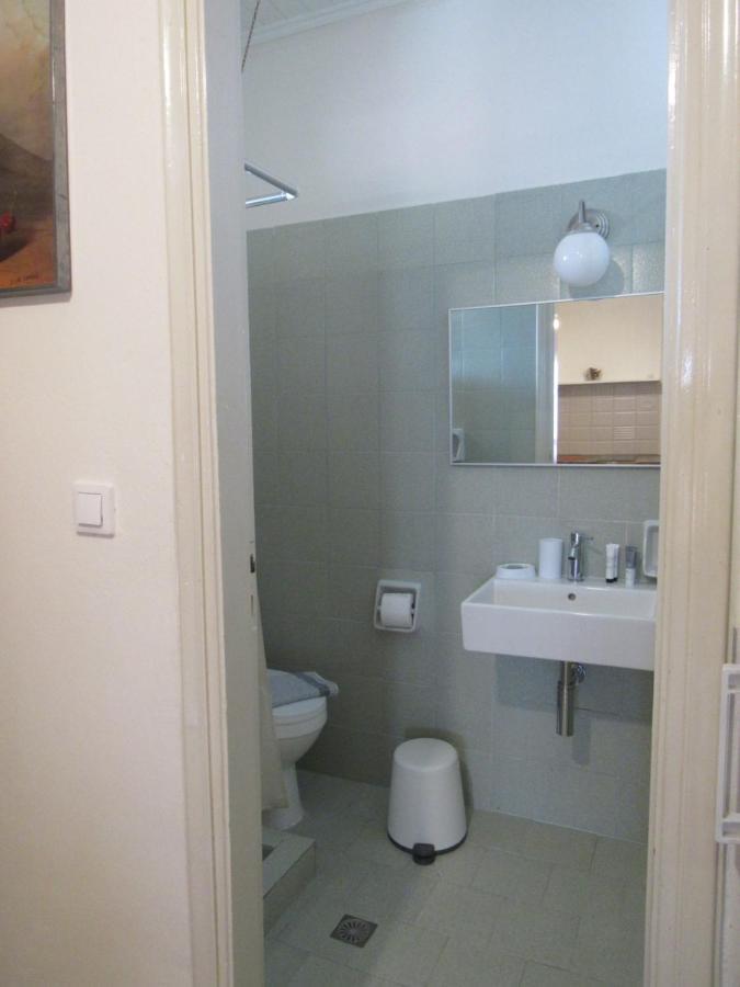 Biscoutsis Apartments & Studios Kavos Bagian luar foto