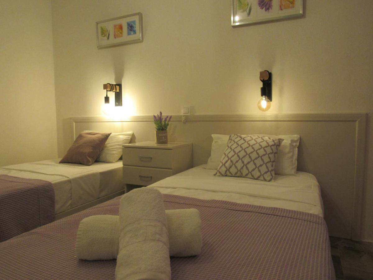 Biscoutsis Apartments & Studios Kavos Bagian luar foto