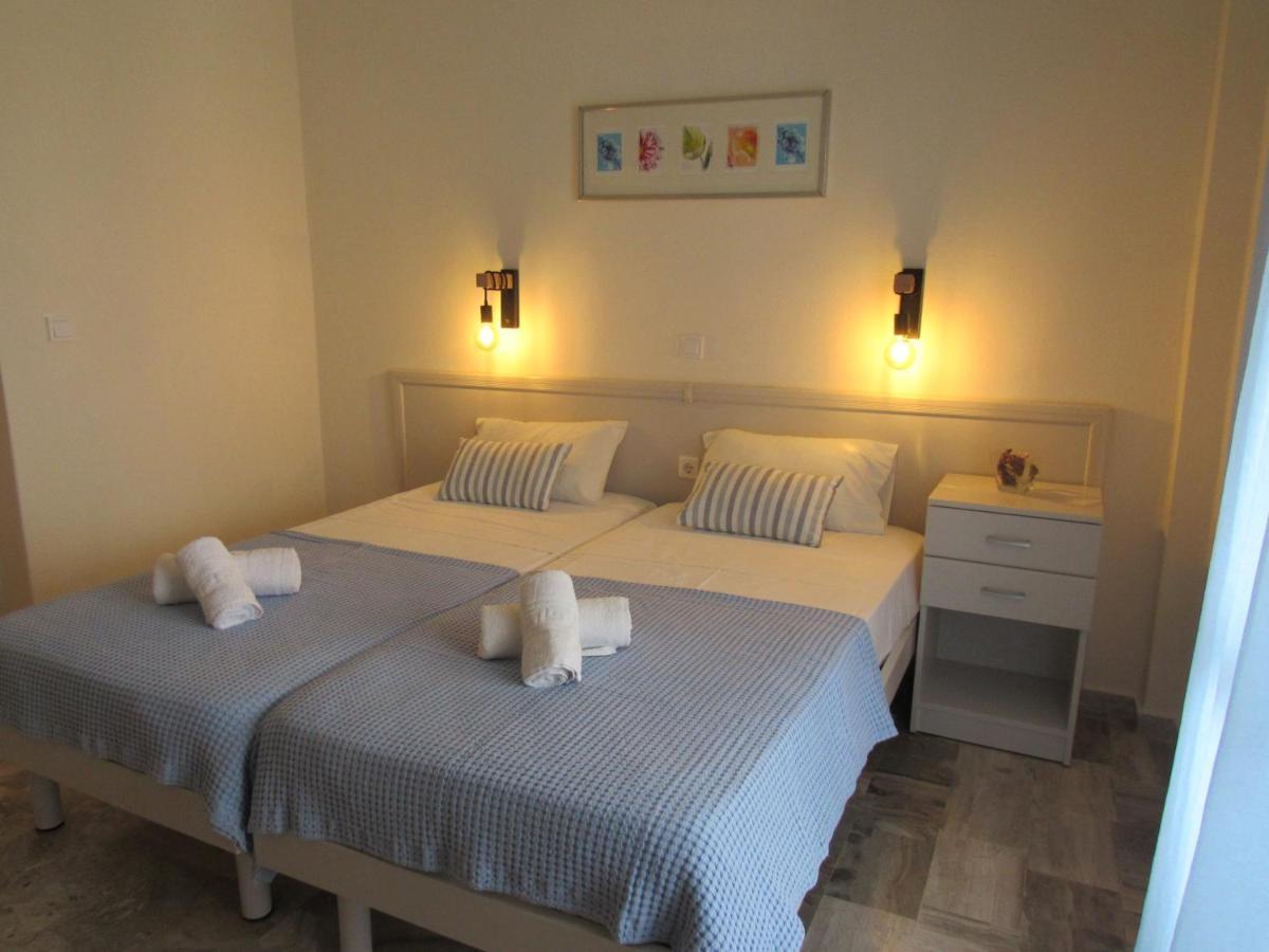 Biscoutsis Apartments & Studios Kavos Bagian luar foto