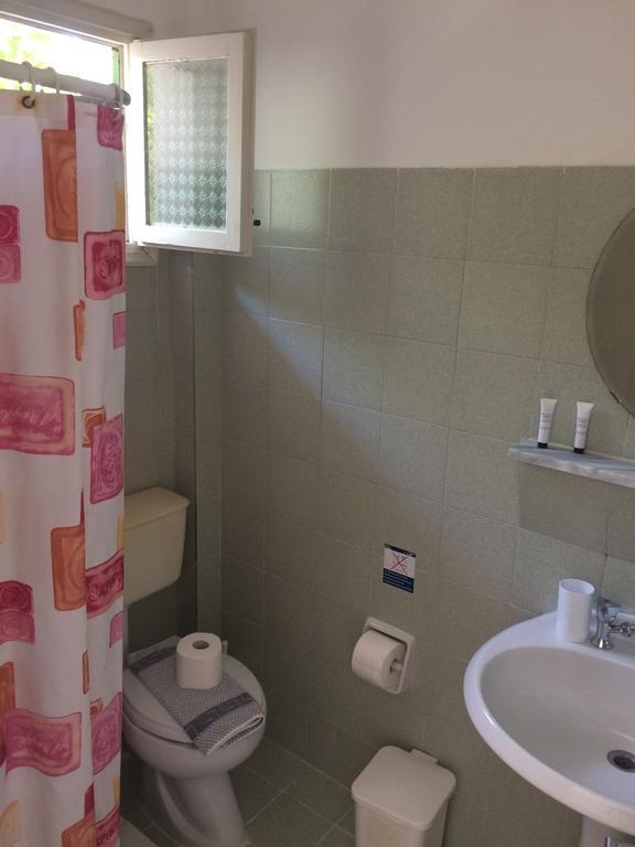 Biscoutsis Apartments & Studios Kavos Bagian luar foto